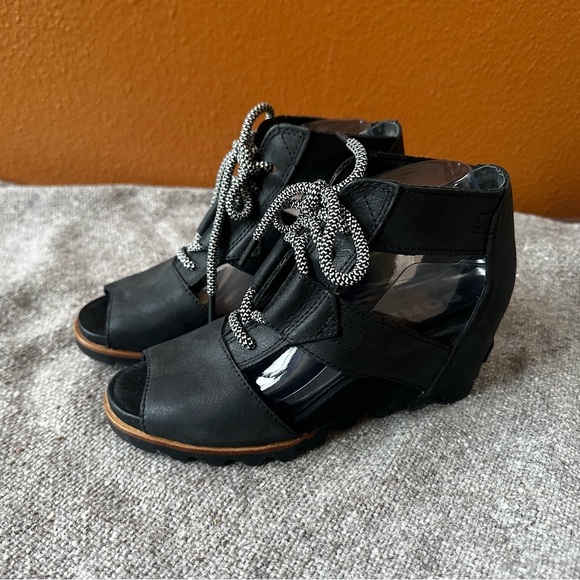 Sorel Black Leather Joanie ll Wedge Lace Up Sandals Size 9 EUC! - Picture 6 of 10